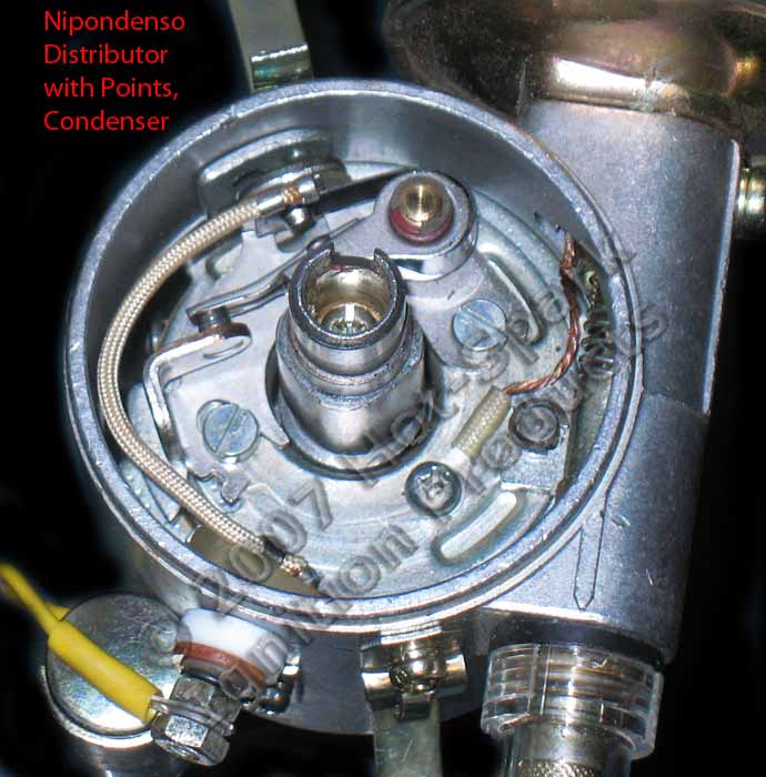 Toyota Nippondenso Distributor with points and condenser